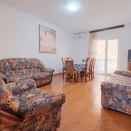 בודווה Apartments Branko מראה חיצוני תמונה